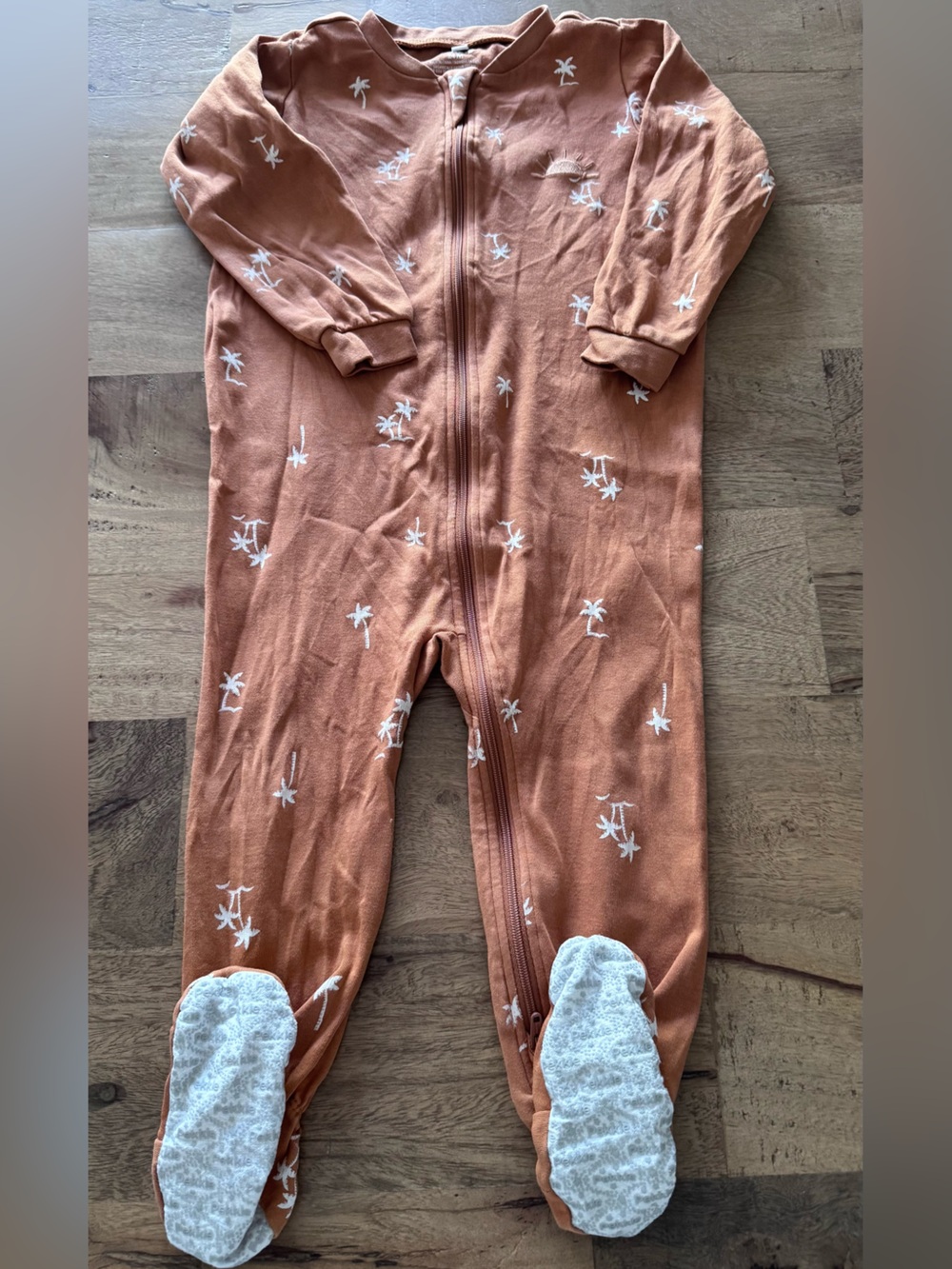 Pekkle Kids Zip Front One-Piece Pajamas in Rust White Palm Print sz 24 m unisex